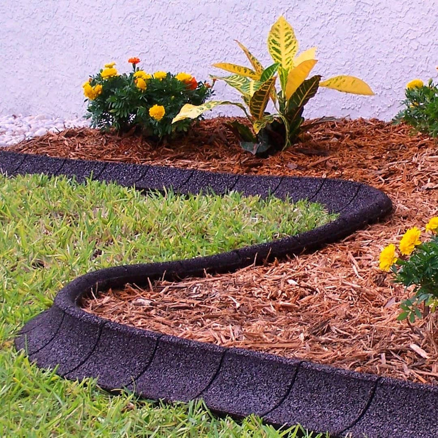 EcoBorder Curb landscape edging in a customer's yard